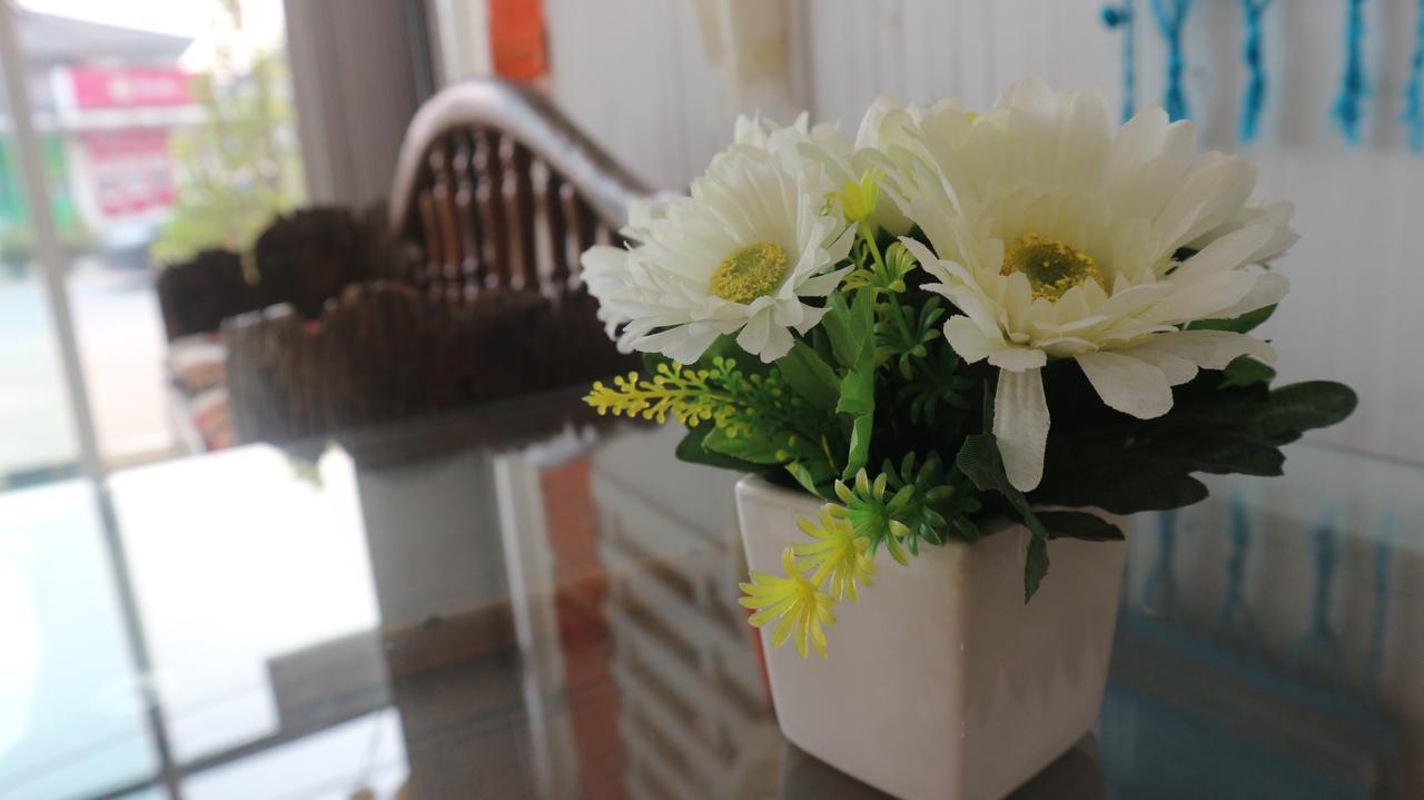 Reun Pon Aek Hotel Chiang Rai Ngoại thất bức ảnh