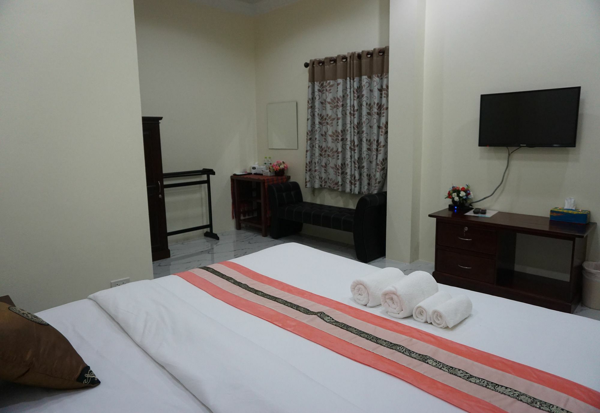 Reun Pon Aek Hotel Chiang Rai Ngoại thất bức ảnh
